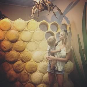 Meet your Posher, Liz